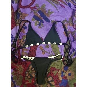 Cheeky sea shell bikini