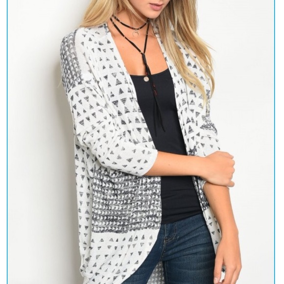 Sweaters - Last 2! Ivory/black print cardigan