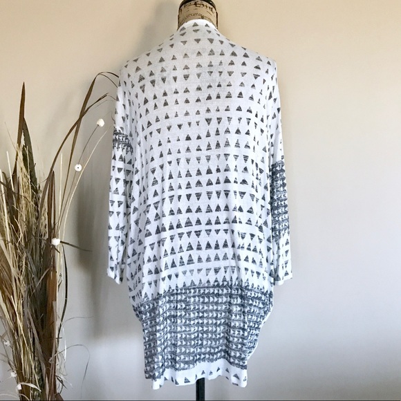 Last 2! Ivory/black print cardigan - Picture 5 of 5
