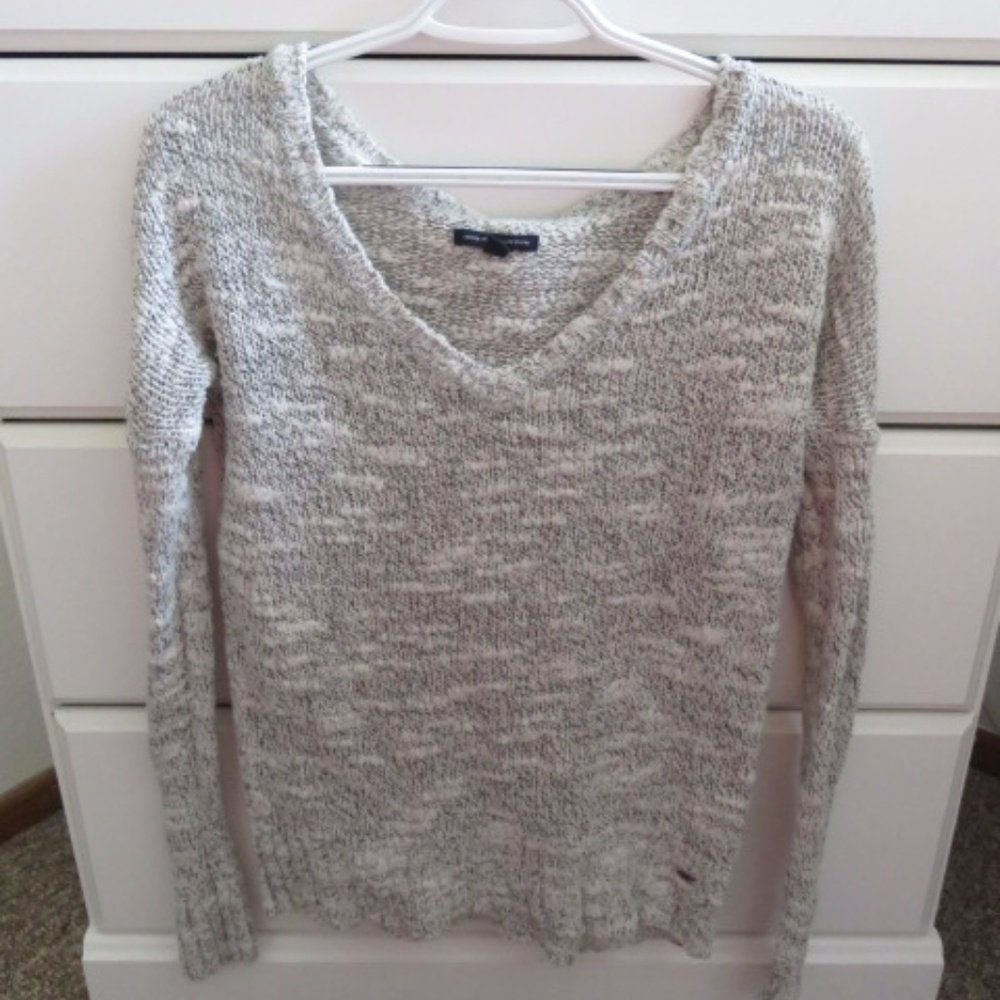 MEDIUM AMERICAN EAGLE LONG SLEEVE