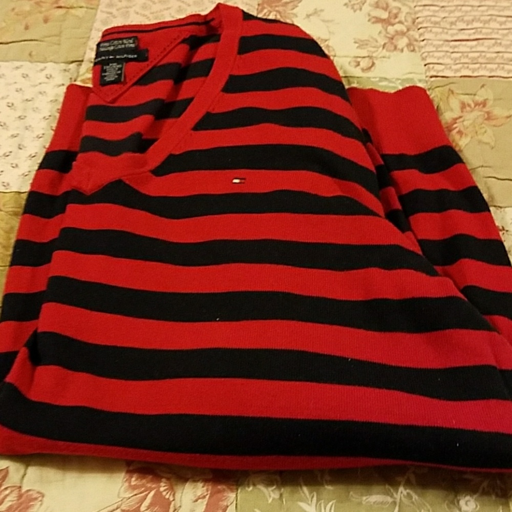 Tommy Hilfiger sweater