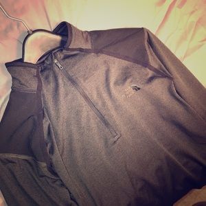 The North Face- Men’s Rapido Overhead Sweatshirt