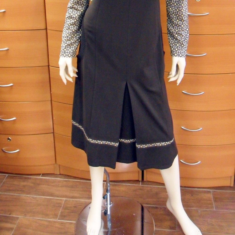 WEAR TO WORK PLUS SIZE DRESS MADE IN EUROPE - Picture 2 of 6