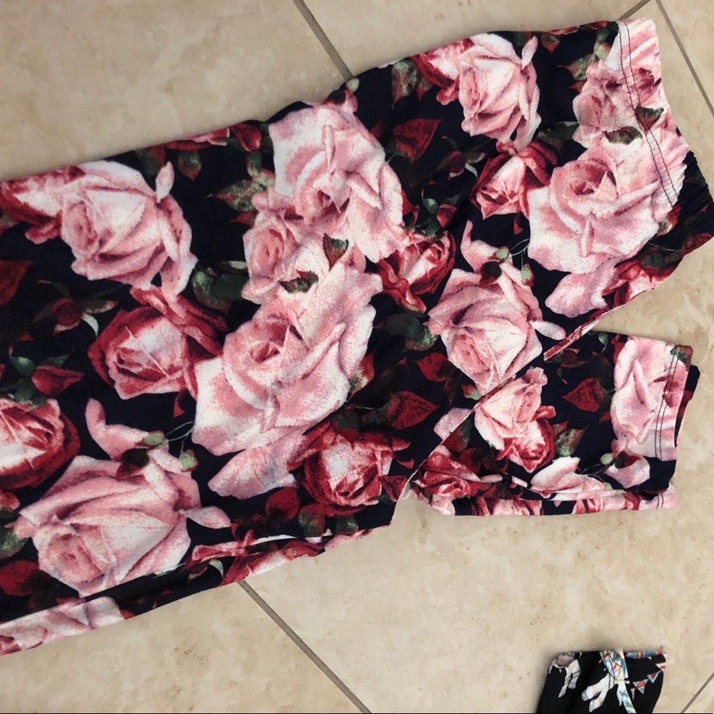 La la curvey rose leggings