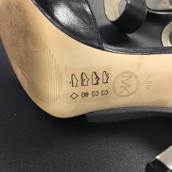 🔥MICHAEL KORS HEELS - Picture 5 of 6