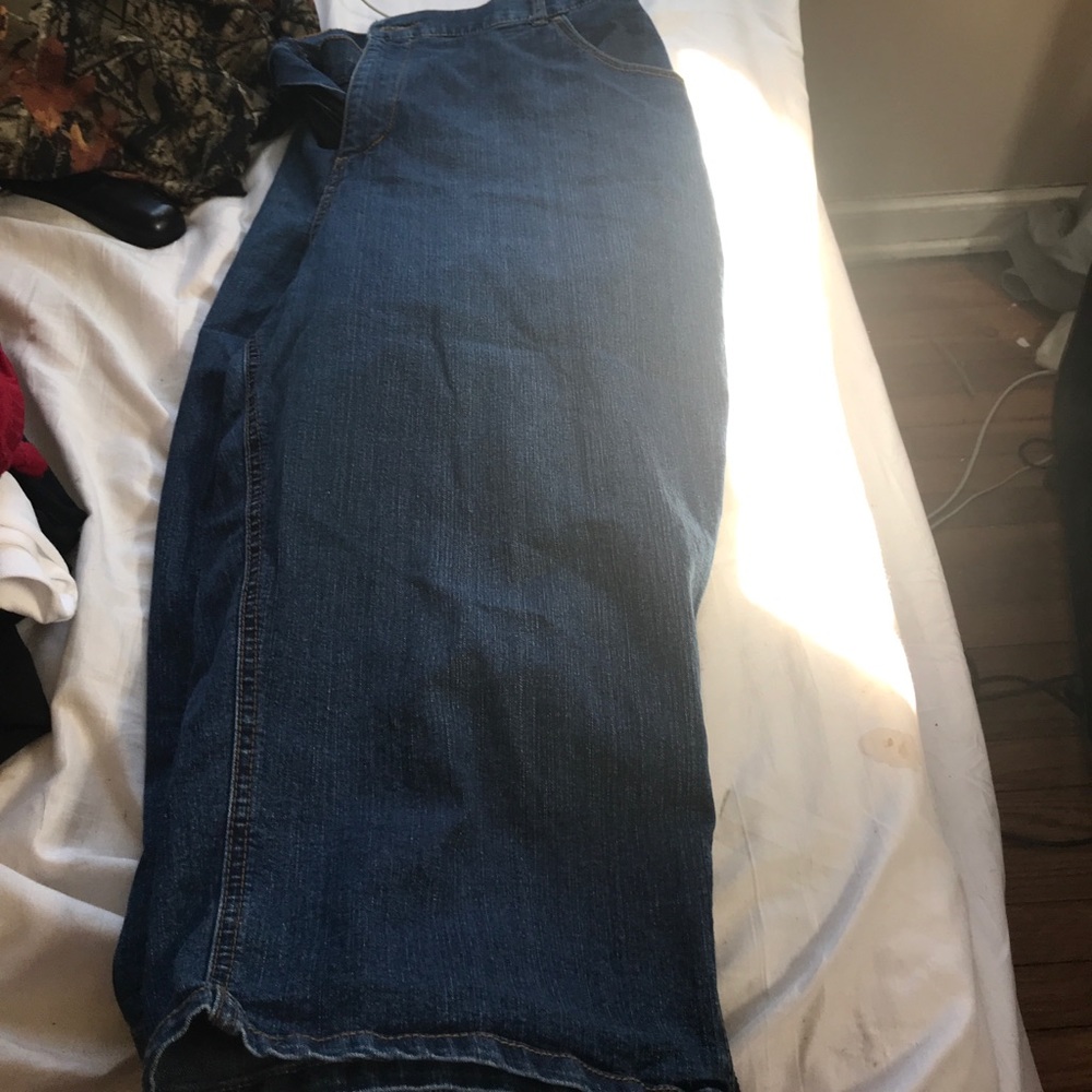 Catherine’s jean capris