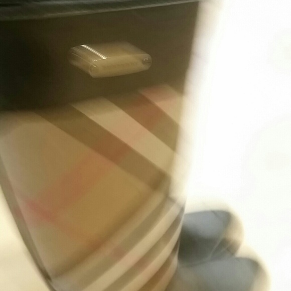 Burberry  rain  boots - Picture 3 of 3