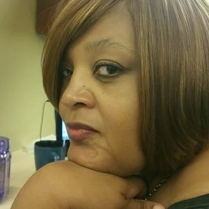 Meet your Posher, Debra