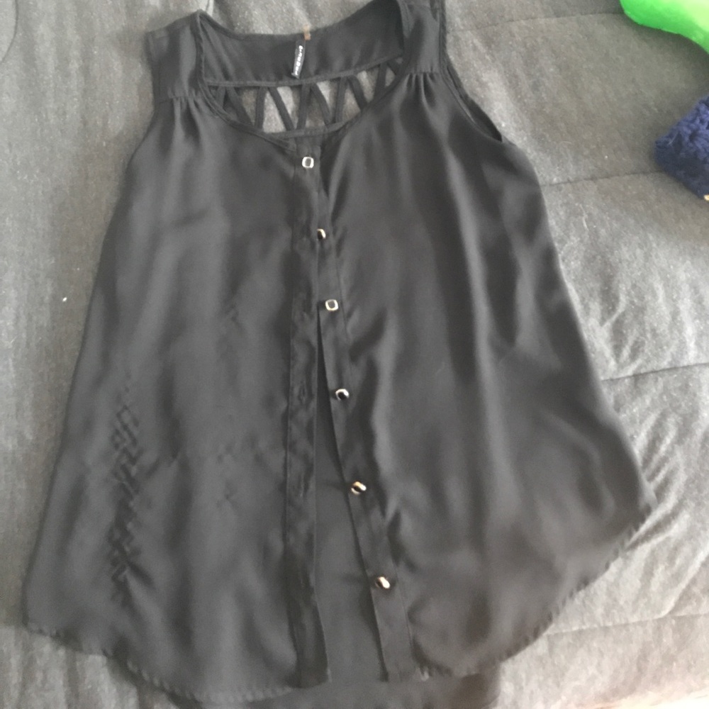 Detailed back tank