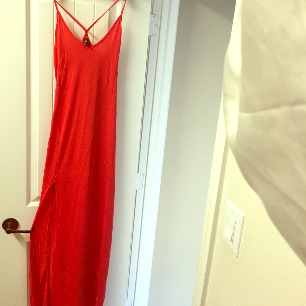 Asos cute dress red body fitting high slit strap