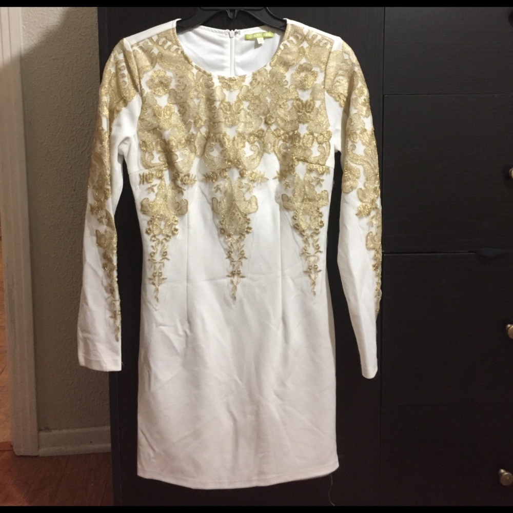 Gianni Bini White & Gold Cocktail dress