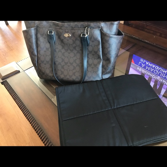 Coach diaper bag - Picture 2 of 3
