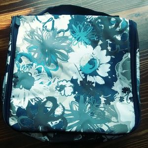 Thirtyone travelers hanging bag