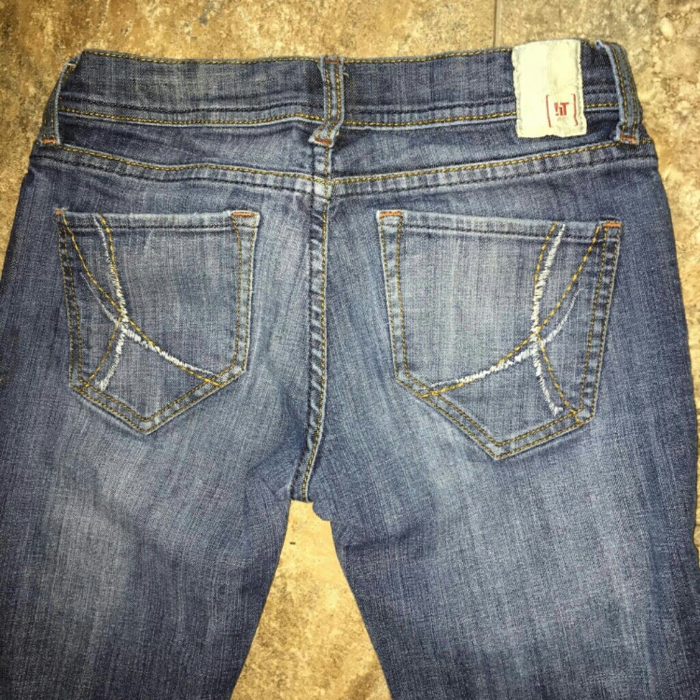 Like new LIT by BUCKLE jeans