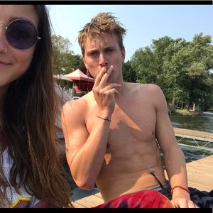 Meet your Posher, Liam