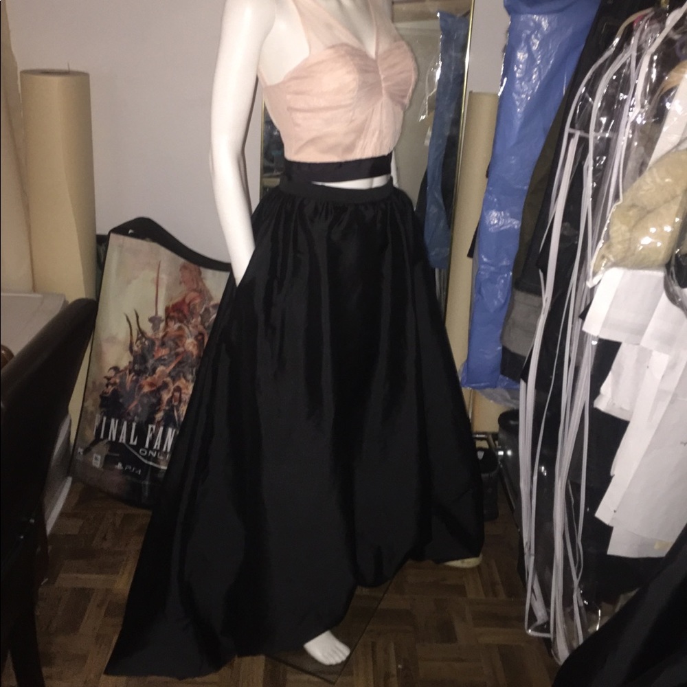 Adrianna Papell Ballgown skirt - Picture 2 of 6