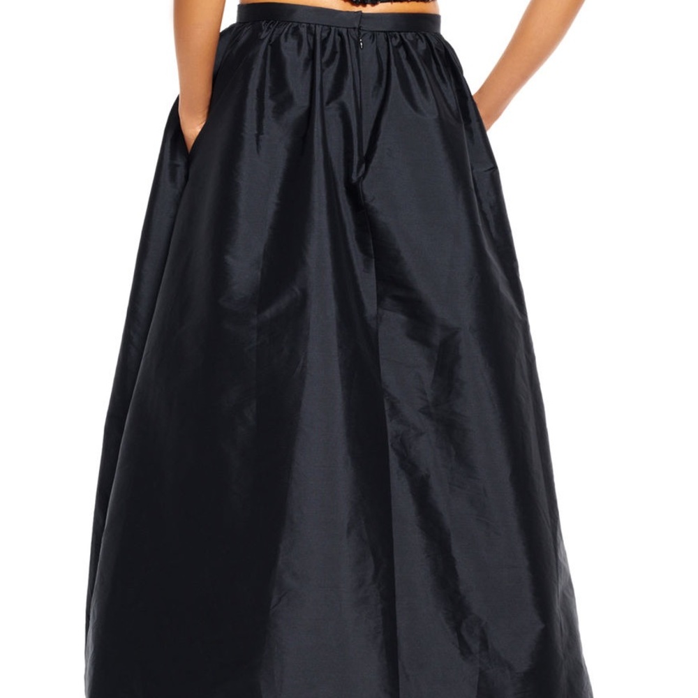 Adrianna Papell Ballgown skirt - Picture 3 of 6
