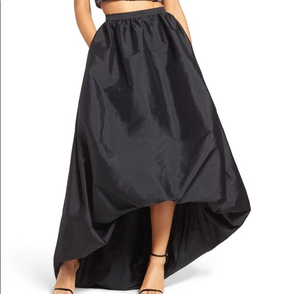 Adrianna Papell Dresses & Skirts - Adrianna Papell Ballgown skirt