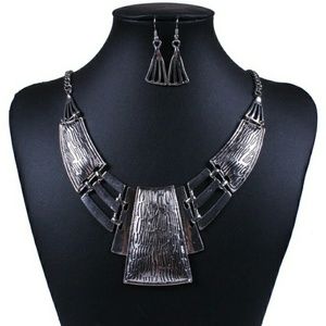 Silver jewelry set