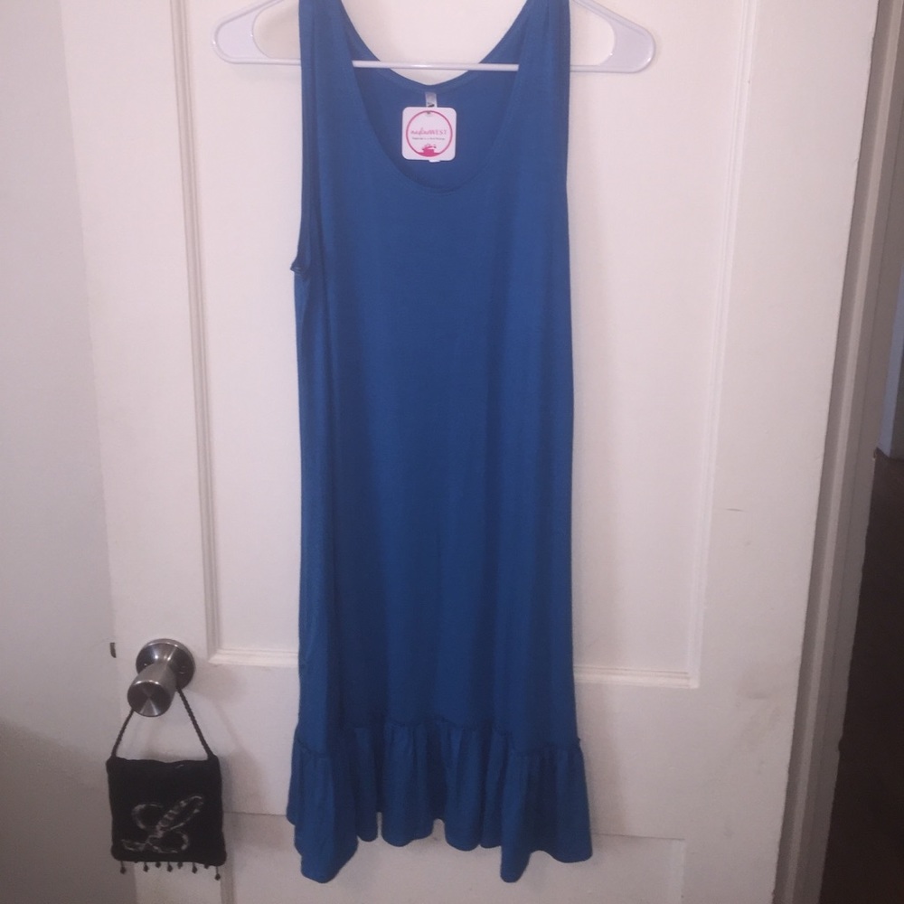 blue dress