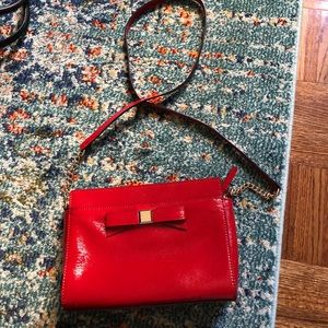 KATE SPADE ♠️ red poppy cross body