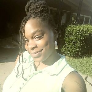 Meet your Posher, Carlette