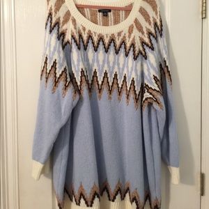 Beautiful NWOT sweater