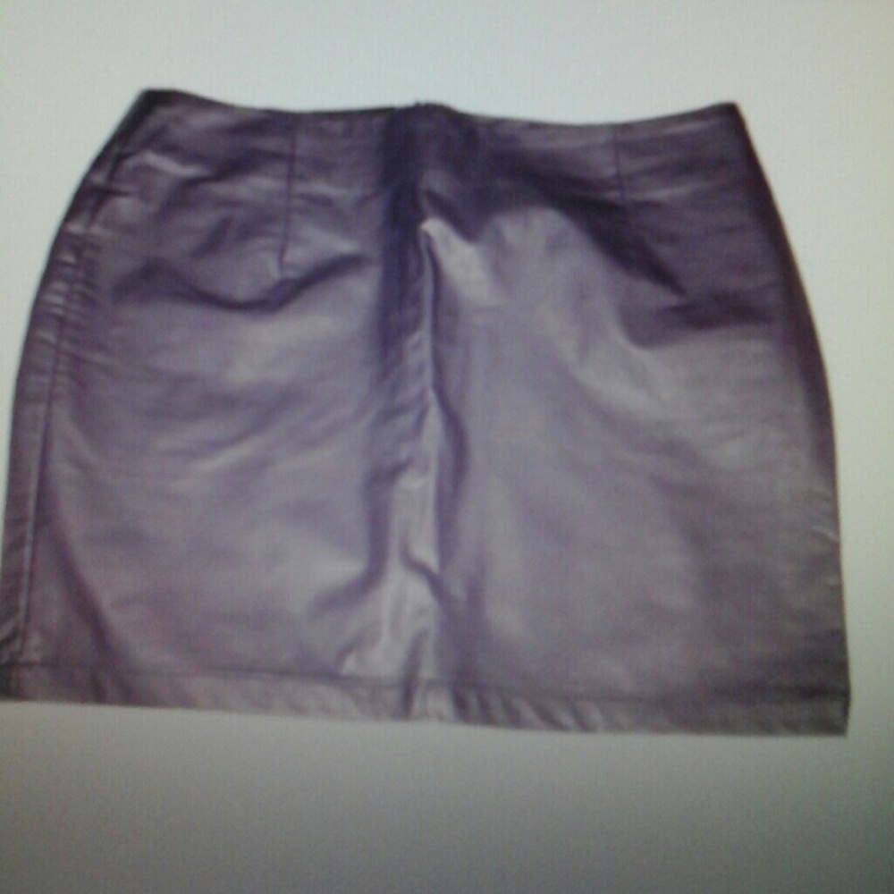 Forever 21 Faux Leather Skirt S