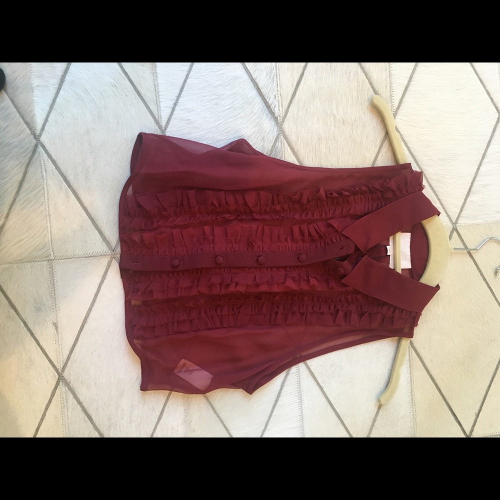 Burgundy tank top blouse with ruffles