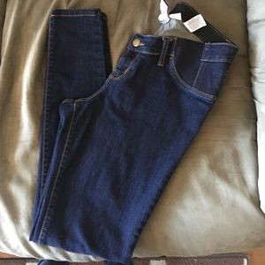 Gently used - Liz Lange maternity jegging