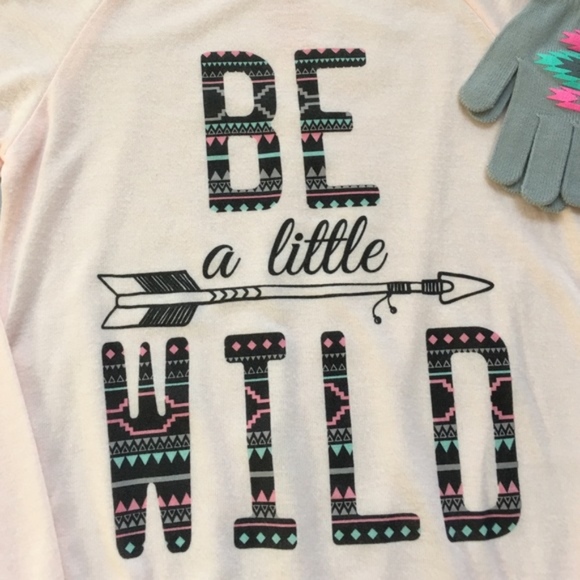 NEW Be a Little Wild Pale Pink Sweatshirt Set - Picture 3 of 3