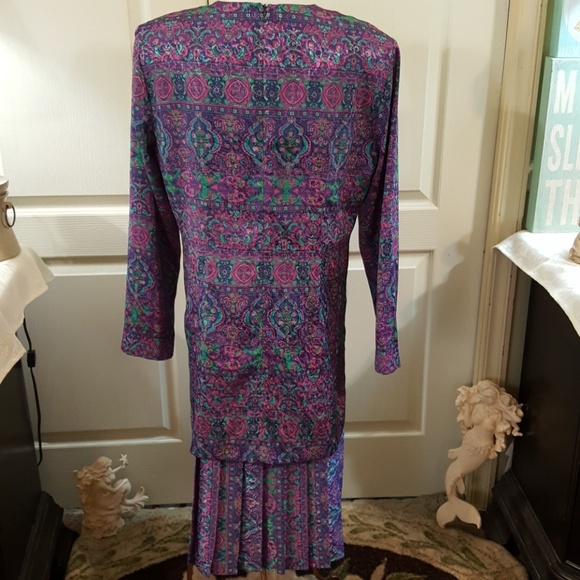 "Schrader" Silky Dress. Beautiful! Size 12. - Picture 5 of 8