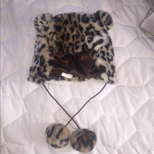 Black Poppy Furry Cheetah Pom Pom Hat