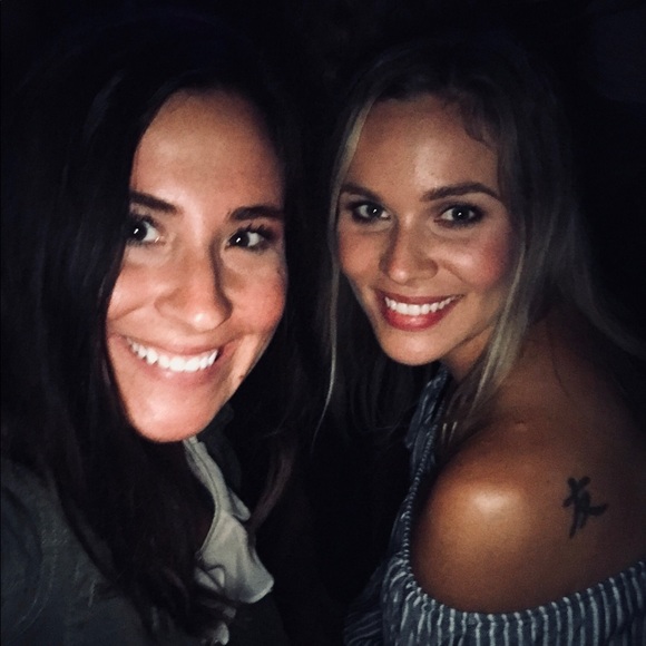 Meet your Posher, Emily - Picture 1 of 1