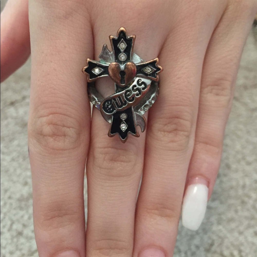 GUESS ring - Picture 2 of 3