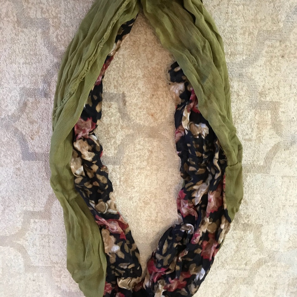 Infinity Scarf - Picture 2 of 2