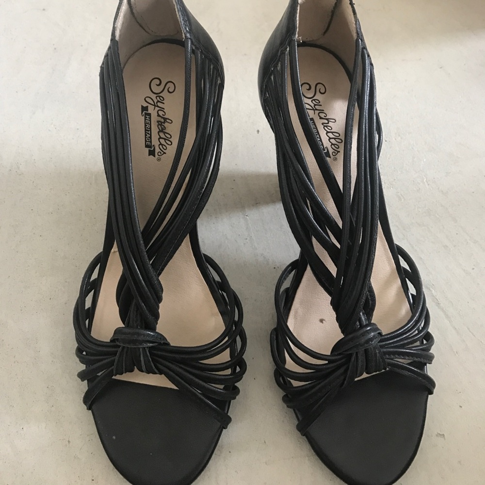 Seychelles heels