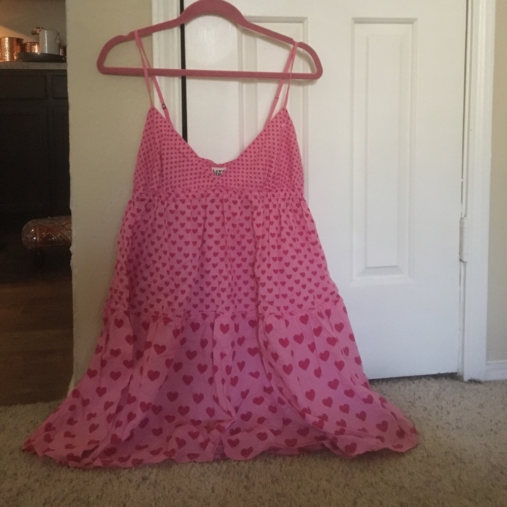Pink vs dress