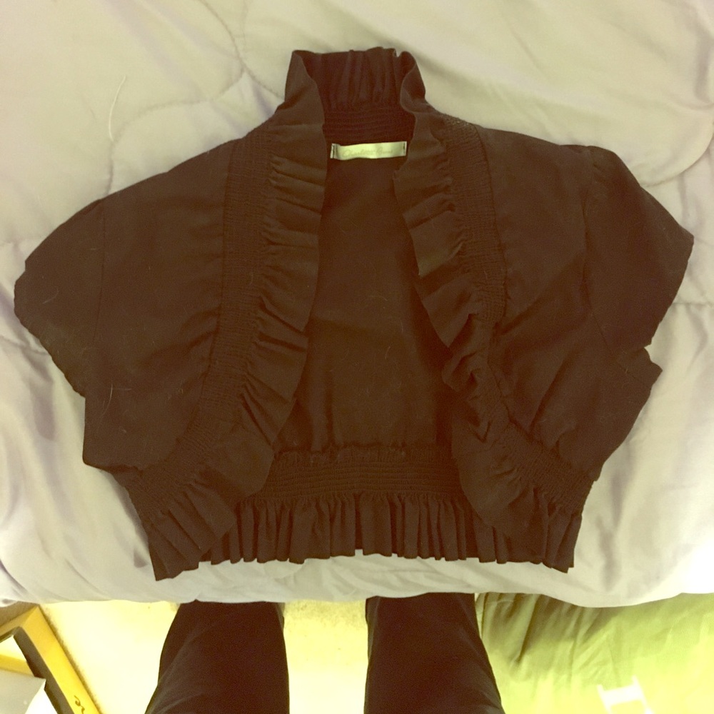 Ruffle-y Black Shawl.