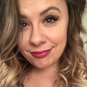 Meet your Posher, Noelle