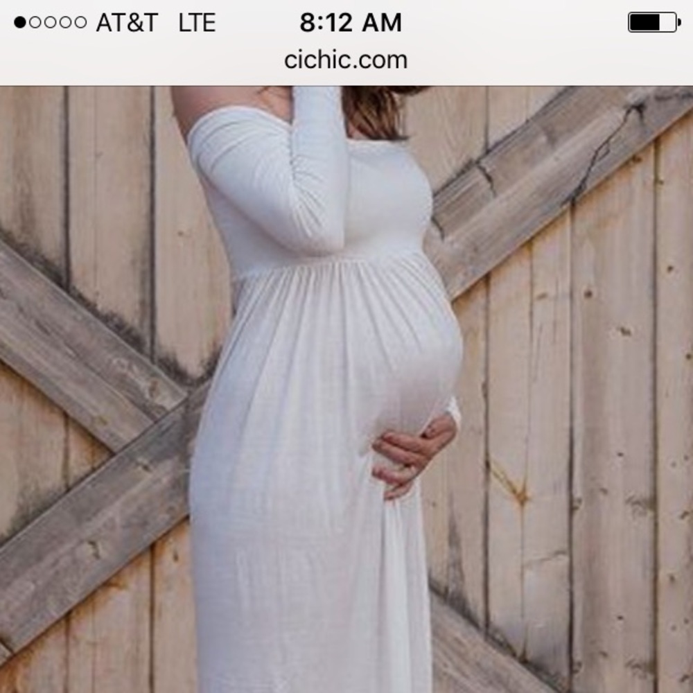 New without tag maternity photo shoot dress.