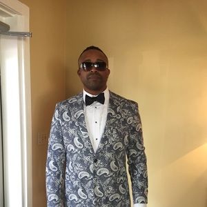 Meet your Posher, Eric