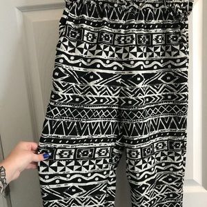 Suspender printed pants