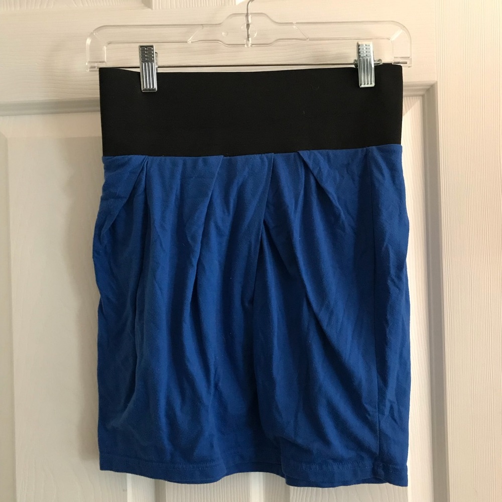 Blue high waisted skirt
