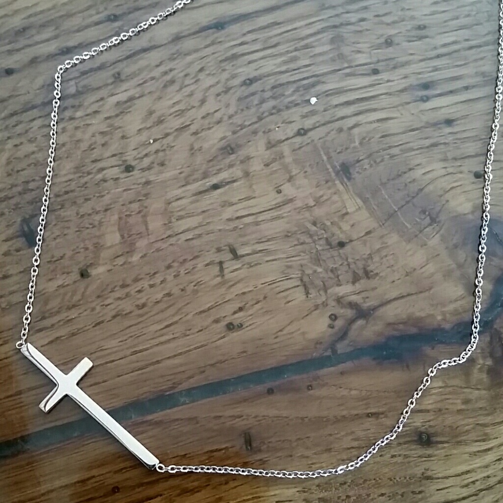 NWT Rose Gold Cross Necklace