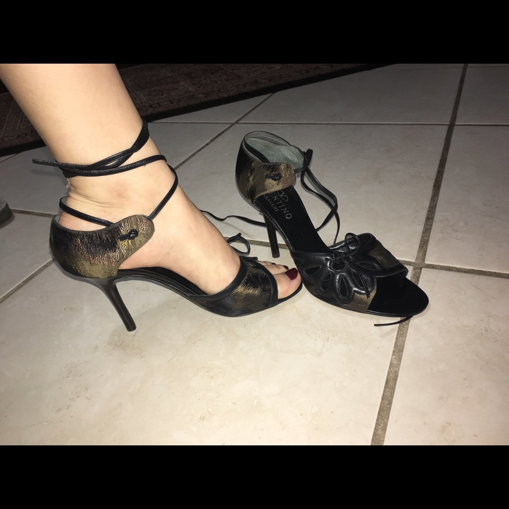 🔥FLASH SALE🔥Valentino Ankle Strap Butterfly Heel