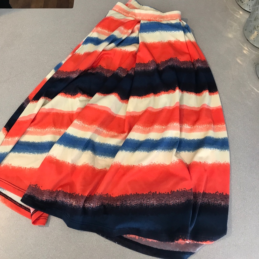 LuLaRoe Madison skirt size Large