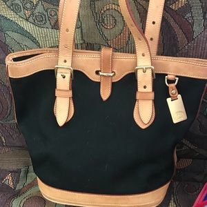 Dooney and Bourke blk fabric & leather bucket bag