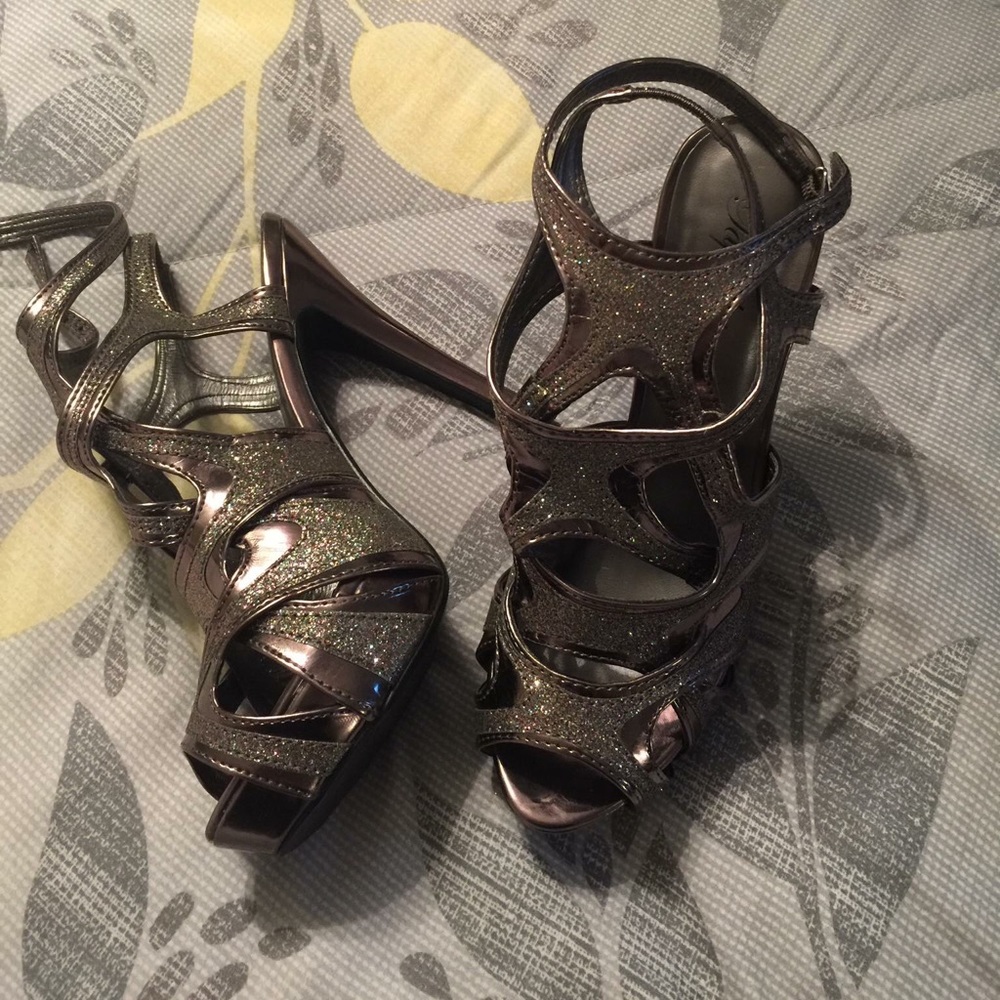 Women’s high heels