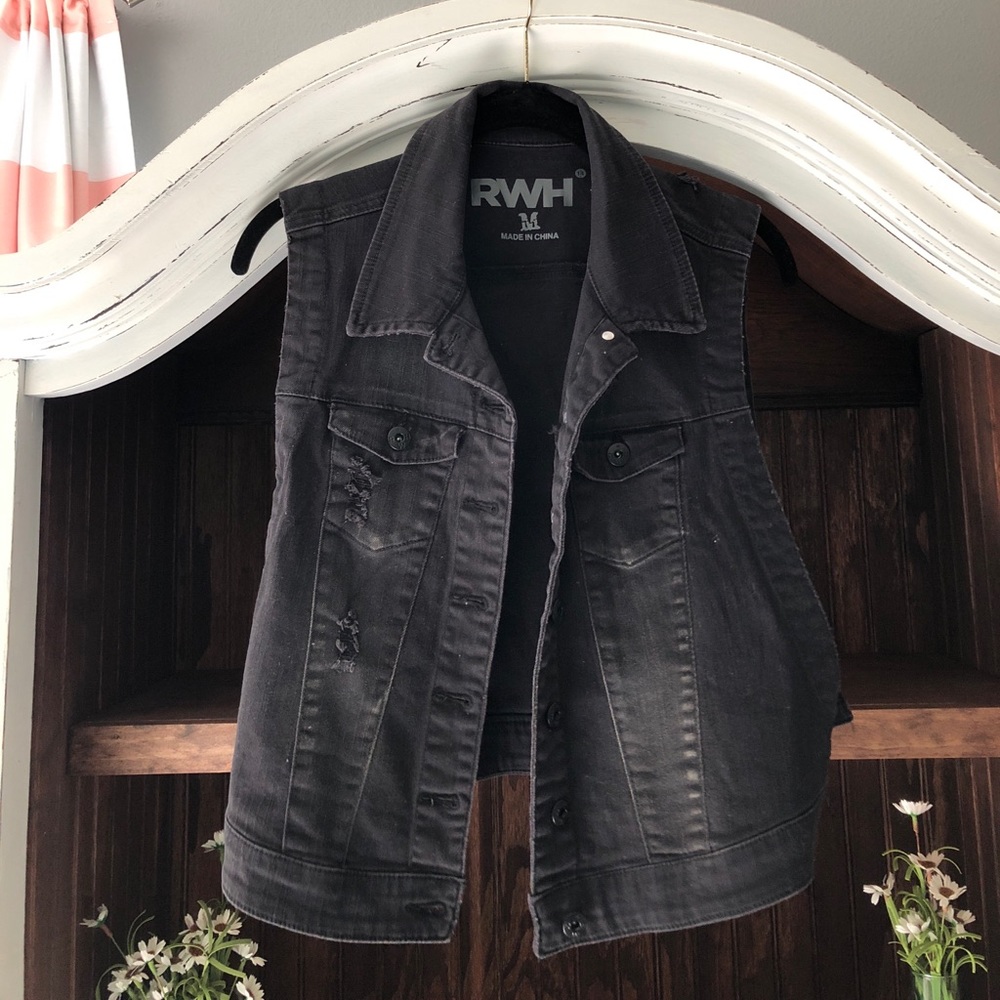 Black RWH vest